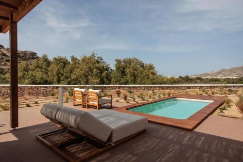 2 bedrooms, 3 beds