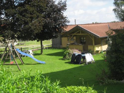 Kert, Ferienwohnungen Weber in Kirchberg im Wald