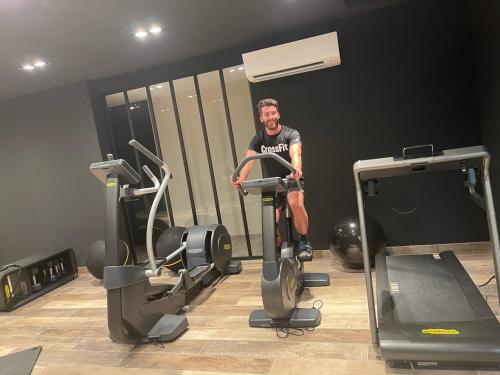 Villa Clémentines Porticcio (Villa Clementines Porticcio) in 格罗塞托布吕尼亚