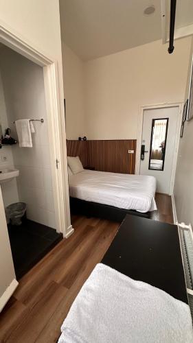 Doppelzimmer, dusche