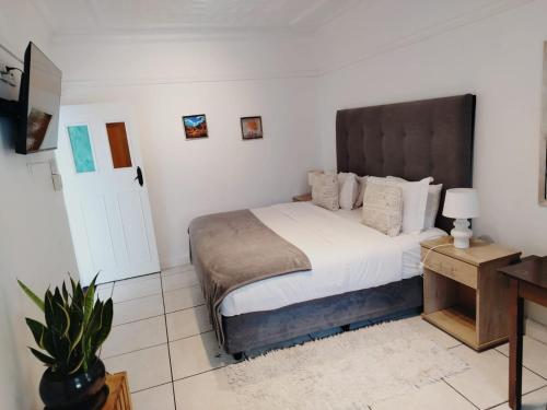 84 on Fourth Guest House Room Type - Deluxe Double Room