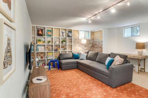 Walkable Apt w/ Off-Street Parking in Cheesman! in Capitol Hill