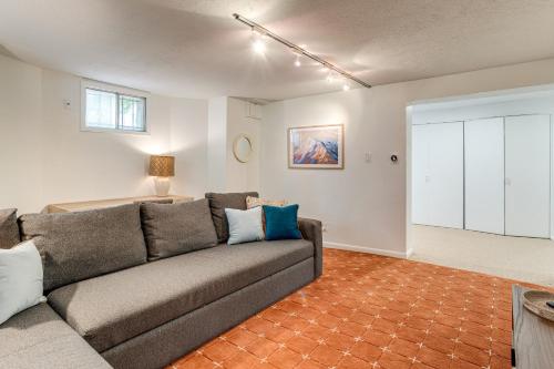 Walkable Apt w/ Off-Street Parking in Cheesman! in Capitol Hill