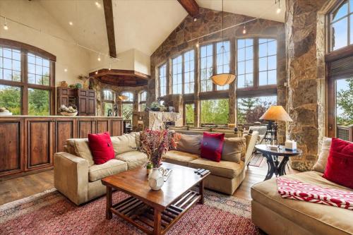 Luxe Mountain Village Retreat Hot Tub with Views