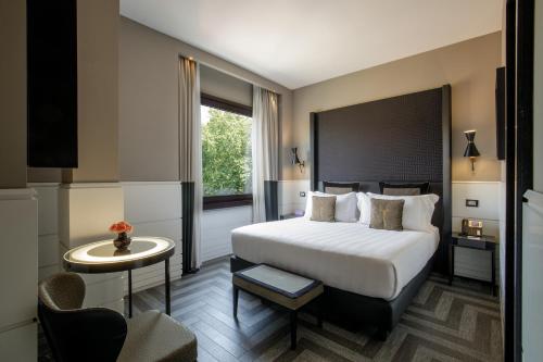 The Tribune Hotel - image 10