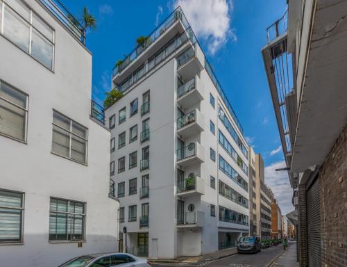 Saffron Hill Apartments by TheSqua.re - image 5