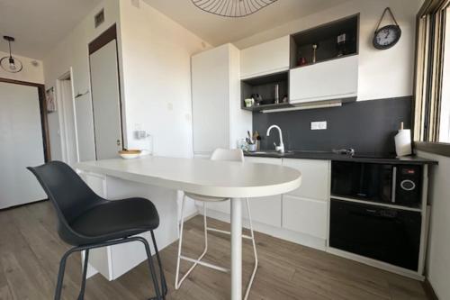 Lovely studio for 2 - panoramic view in La Pagane