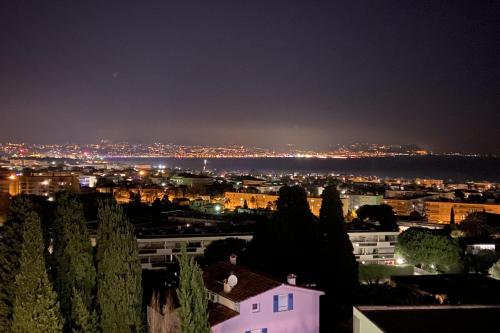 Lovely studio for 2 - panoramic view in La Pagane