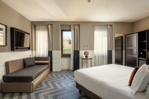 The Tribune Hotel - image 8