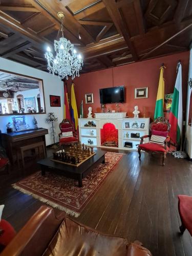 Shared lounge/TV area, Hostal Mirador Andino in La Fuente