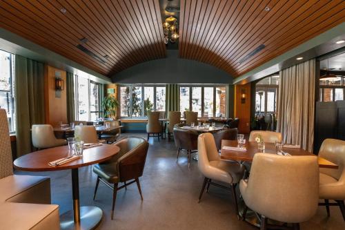 레스토랑, 더 히스만 호텔 커클랜드 (The Heathman Hotel Kirkland) in 커클랜드 (WA)