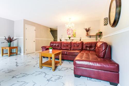 11 Mi to Dtwn Aberdeen: Spacious Townhome! in Bel Air (MD)