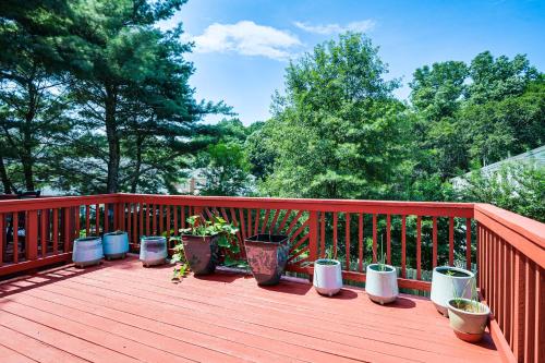11 Mi to Dtwn Aberdeen: Spacious Townhome! in Bel Air (MD)