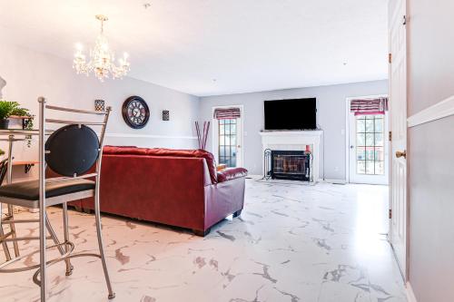11 Mi to Dtwn Aberdeen: Spacious Townhome! in Bel Air (MD)