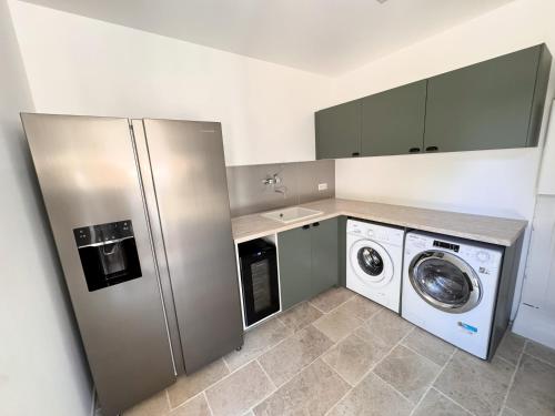 Villa Mimosa piscine privée (Villa Mimosa piscine privee) in Le Jas des Amandiers