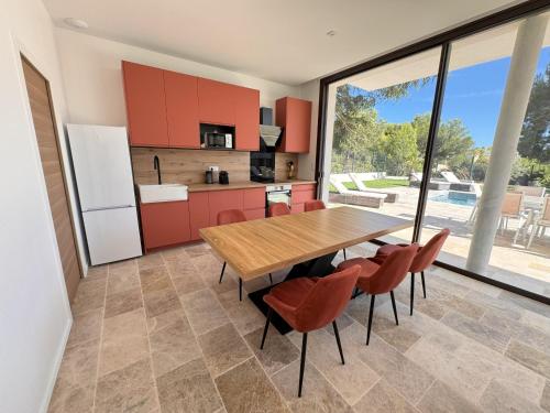 Létesítmények, Villa Mimosa piscine privée (Villa Mimosa piscine privee) in Le Jas des Amandiers