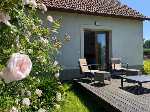 Apartmány u řeky Nežárky – khách sạn tại Jindrichuv Hradec