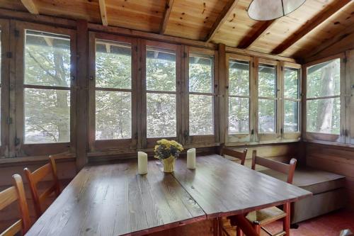 Little Blue Cottage in Frankfort