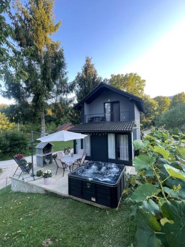 Vikendica u prirodi na ranču