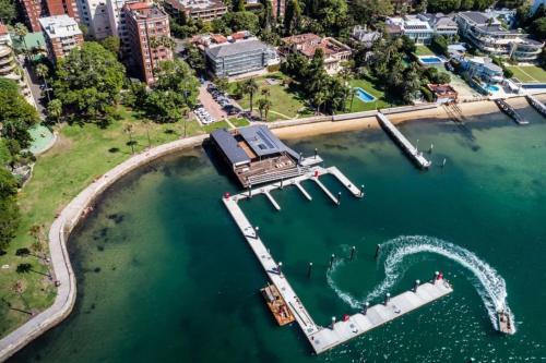 Art Deco Gem with Harbour Views in Elizabeth Bay - image 14