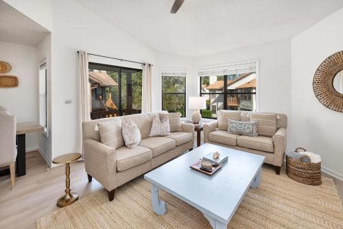 Harbour Oaks #310