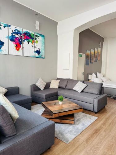 Federnest living - Big, comfortable, 11min Central Station, 14 people, Kolín nad Rýnem