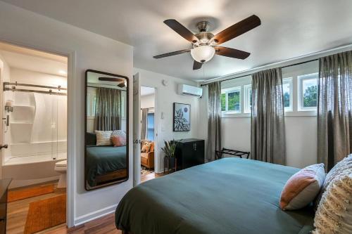 Cozy Love Nest 1br - Minutes To Downtown Asheville in Asheville, USA