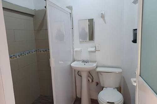 Zuhanyzó, C10 Casa colmena 3 minutos playa alberca 2 rec. in Centro