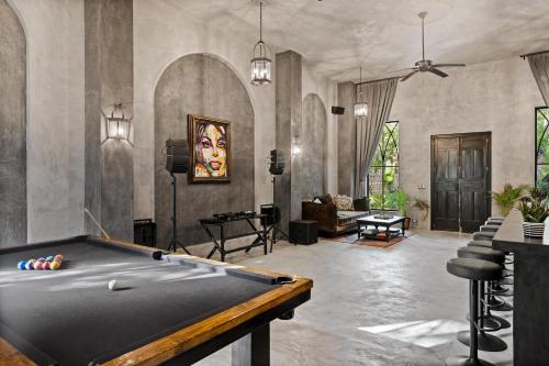 Casa Halo - Mansion Nightclub Pool Sonos Gated Staff - image 2