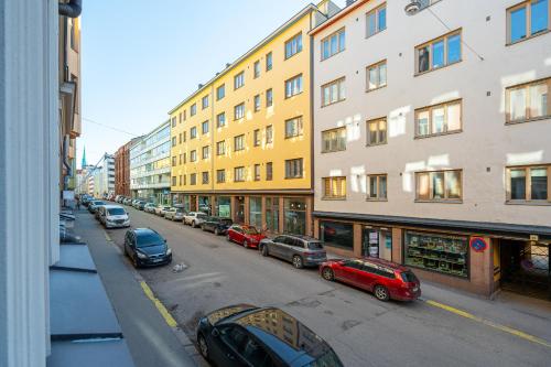 Modern Flat in Historical Building in Central Area near Löyly