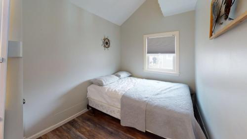 Steps To The Beach From This Cozy Cottage 95 in Dennis Port