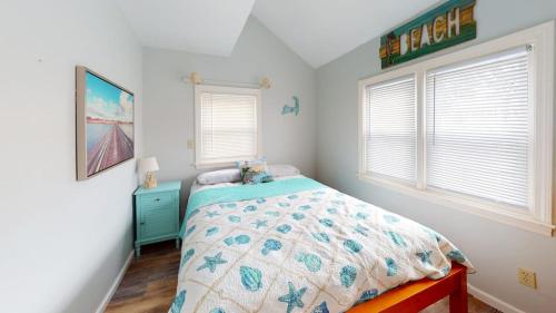 Steps To The Beach From This Cozy Cottage 95 in Dennis Port