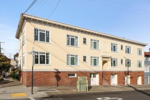 Parkside Richmond Residence in Richmond District