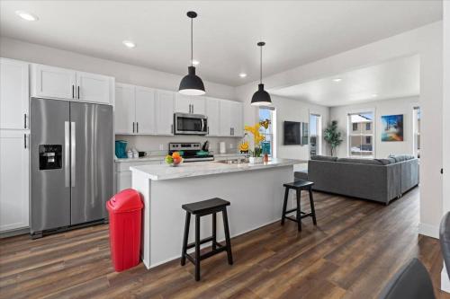 Stay With Style In This Townhome