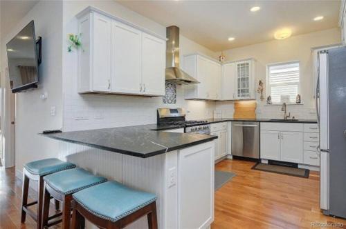 Cheerful, Spacious 3 Bdrm3 Bath in Salida, USA