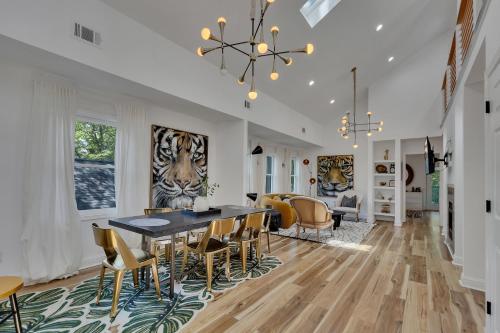 5br Inman Park Duplex Walk To Beltline in Inman Park