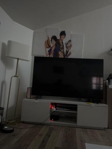 Apparemment t3, Noves