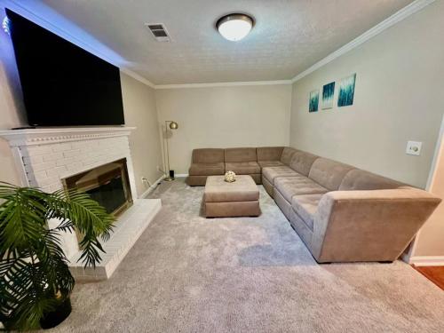 Ecstatic Town Home in Stone Mountain in 石山
