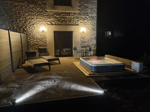 Iekārtas, Les Rubys, spas privatifs, piscine chauffée en sus (Les Rubys, spas privatifs, piscine chauffee en sus) in La Chevillotte
