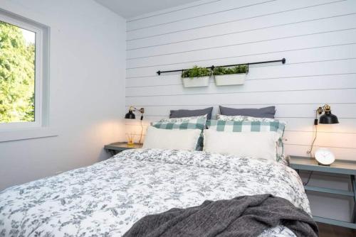 Private Escape! Tiny Home Style detail