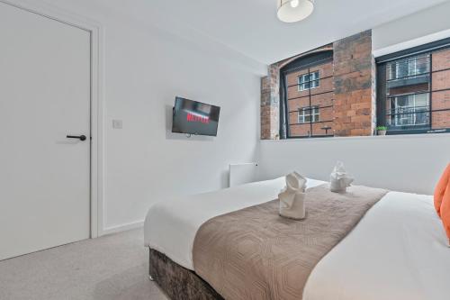 Spacious City Haven - Canal Views - City Centre, Birmingham (foto 8)
