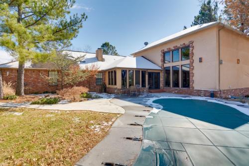 Upscale House with Pool - By Historic Route 66! - image 6