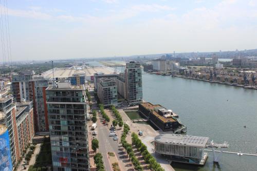 Spacious Excel London Apartment with Balcony, River View and Parking Sleeps 8, Londýn (fotografie 3)