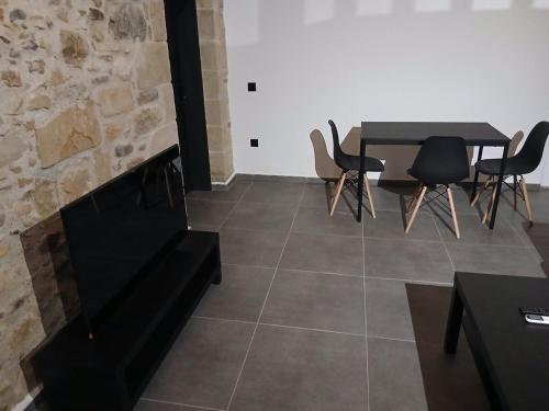 Stone House Experience near Monumental Olive Tree of Vouves