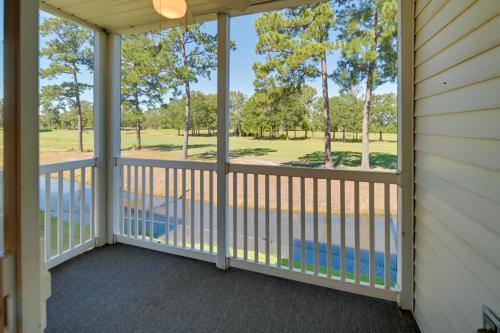 Myrtle Beach Condo on Fairways and Pool Access! in Myrtle Beach, USA