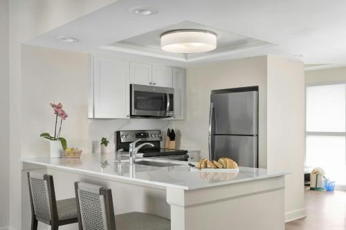 Kitchen, Marriott's Harbour Point and Sunset Pointe at Shelter Cove in Hilton Head Island (SC)