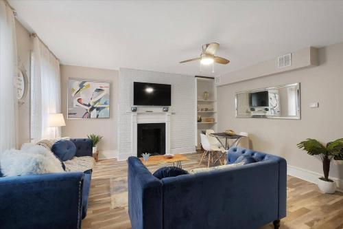 Nicely Designed Spacious 3 Bdrm Center City Apt in Philadelphia, USA