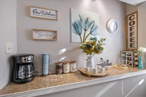 Nicely Designed Spacious 3 Bdrm Center City Apt in Philadelphia, USA