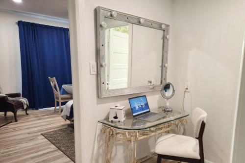 The Lakehouse on Clear Lake – Seabrook, TX