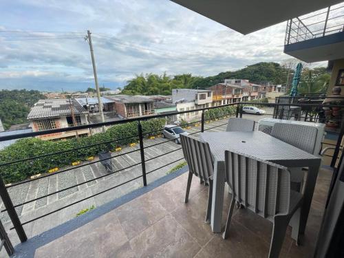 Apartasol 204A - Jacuzzi, piscinas, wifi para 6 personas en La Tebaida, Quindío (Apartasol 204A - Jacuzzi, piscinas, wifi para 6 personas en La Tebaida, Quindio) in La Tebaida